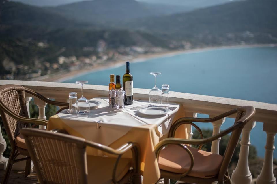 Bed and Breakfast Porto Timoni Афионас Экстерьер фото